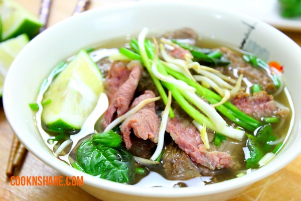 Vietnamese Beef Noodle Soup (Pho)