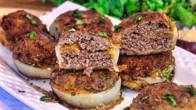 cheeseburgerstuffedonionrings