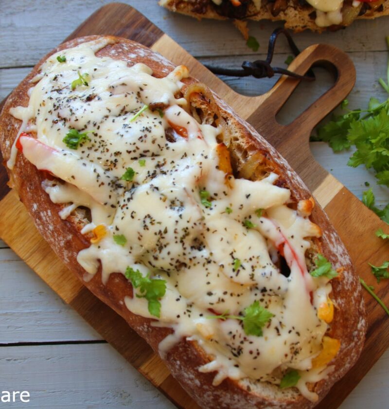 easycheesygroundbeefbreadboat