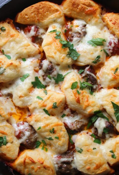 rusticmeatballgarlicbread