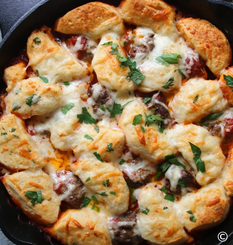 rusticmeatballgarlicbread